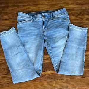 White House Black Market Skimmer Crop Jeans 4